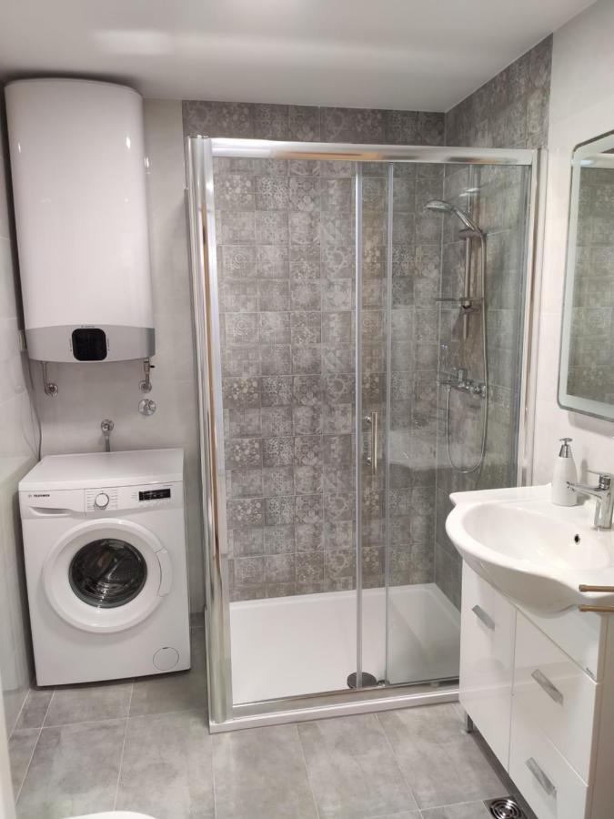 White Studio Apartman PUY Exterior foto